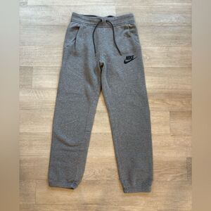 Nike Sportswear Fleece Lined Jogger Small